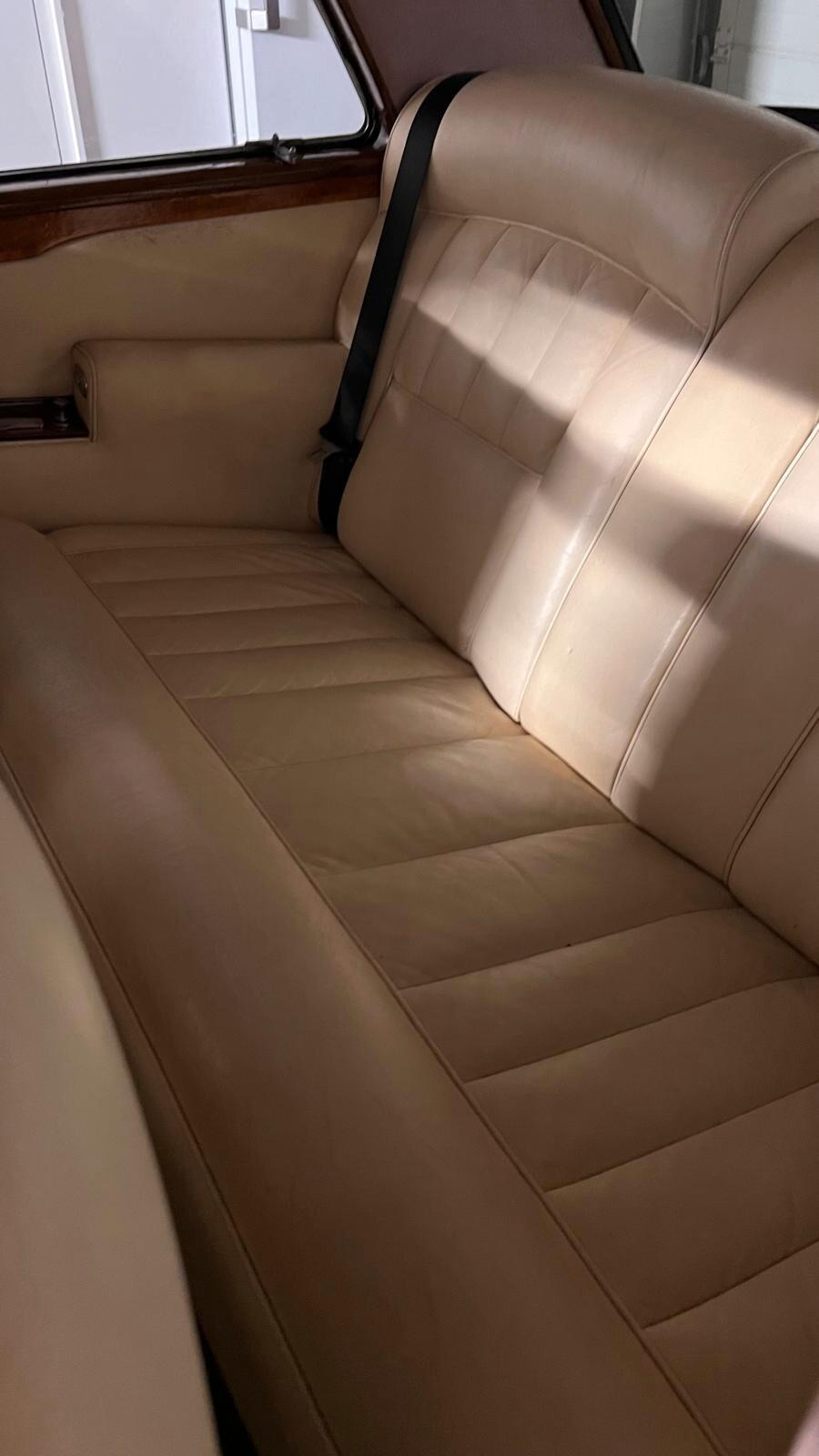 Rolls Royce Corniche RHD