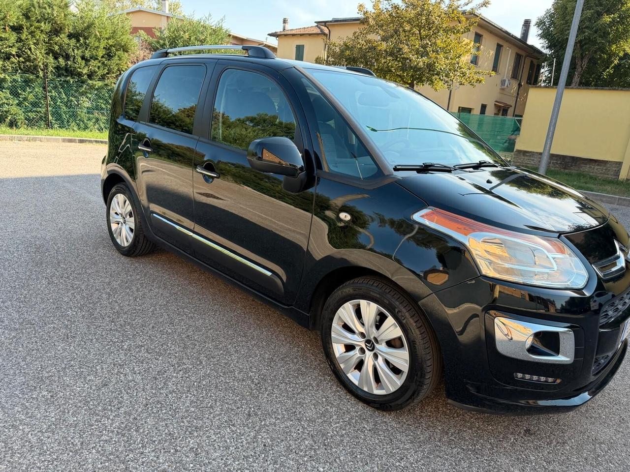 Citroen C3 PICASSO 1.6 - NEOPATENTATI - 12 MESI DI GARANZIA -