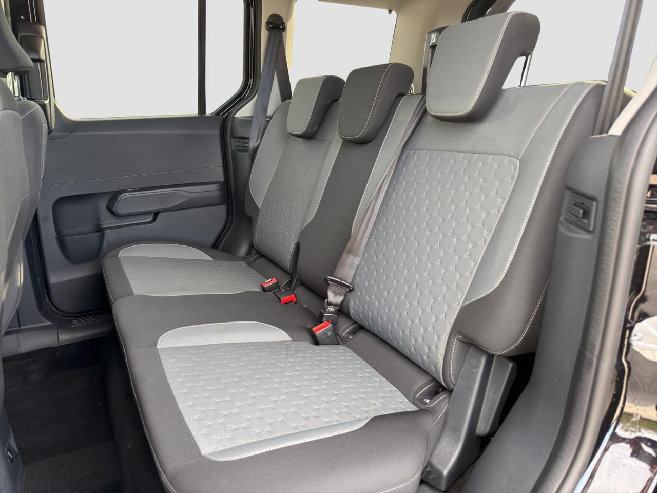 FORD Tourneo Courier 2ªs Tourneo Courier 1.0 EcoBoost Powershift Titanium