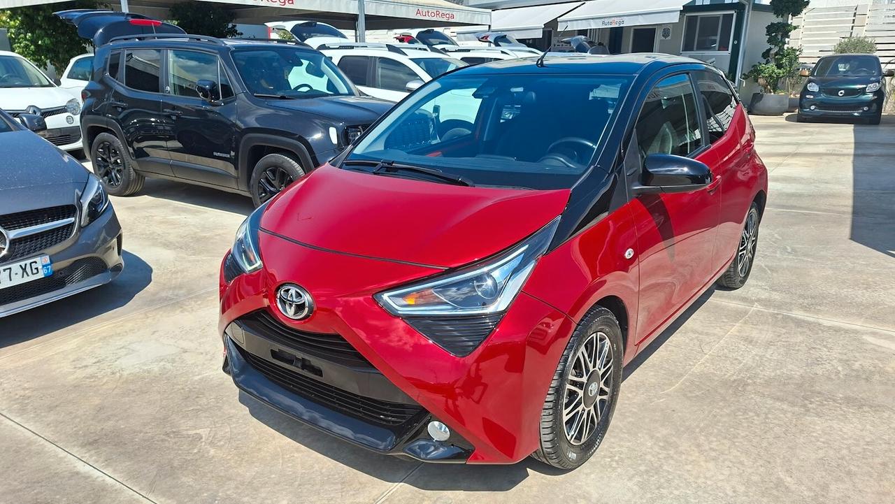 Toyota Aygo Connect 1.0 VVT-i 72 CV 5 porte x-cool MMT