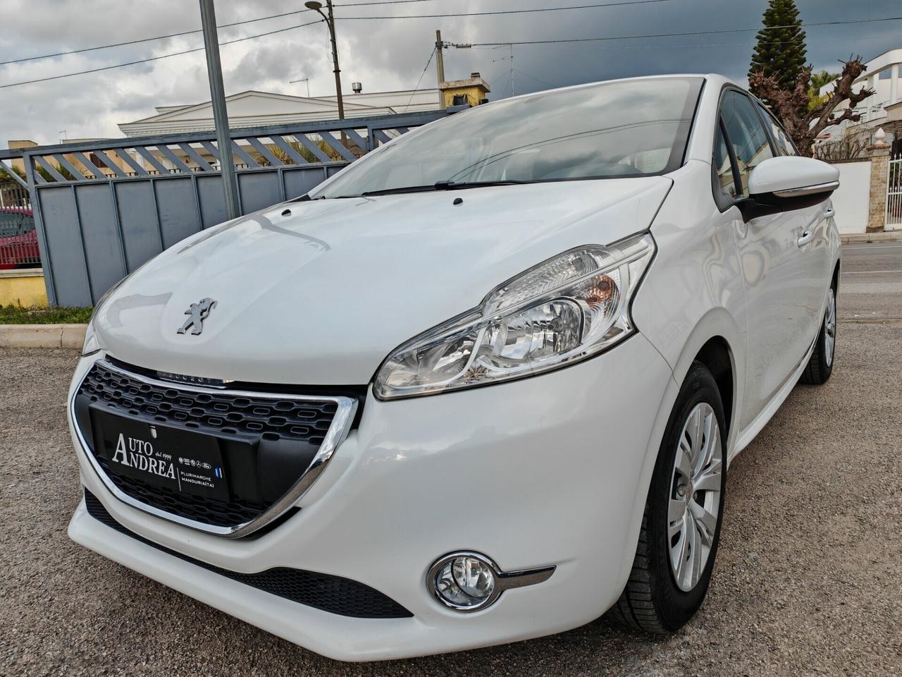 Peugeot 208 1.4 HDi 68Cv full optional 5porte 2015