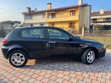 Alfa Romeo 147 1.9 JTD M-JET 16V 5 porte Prog.