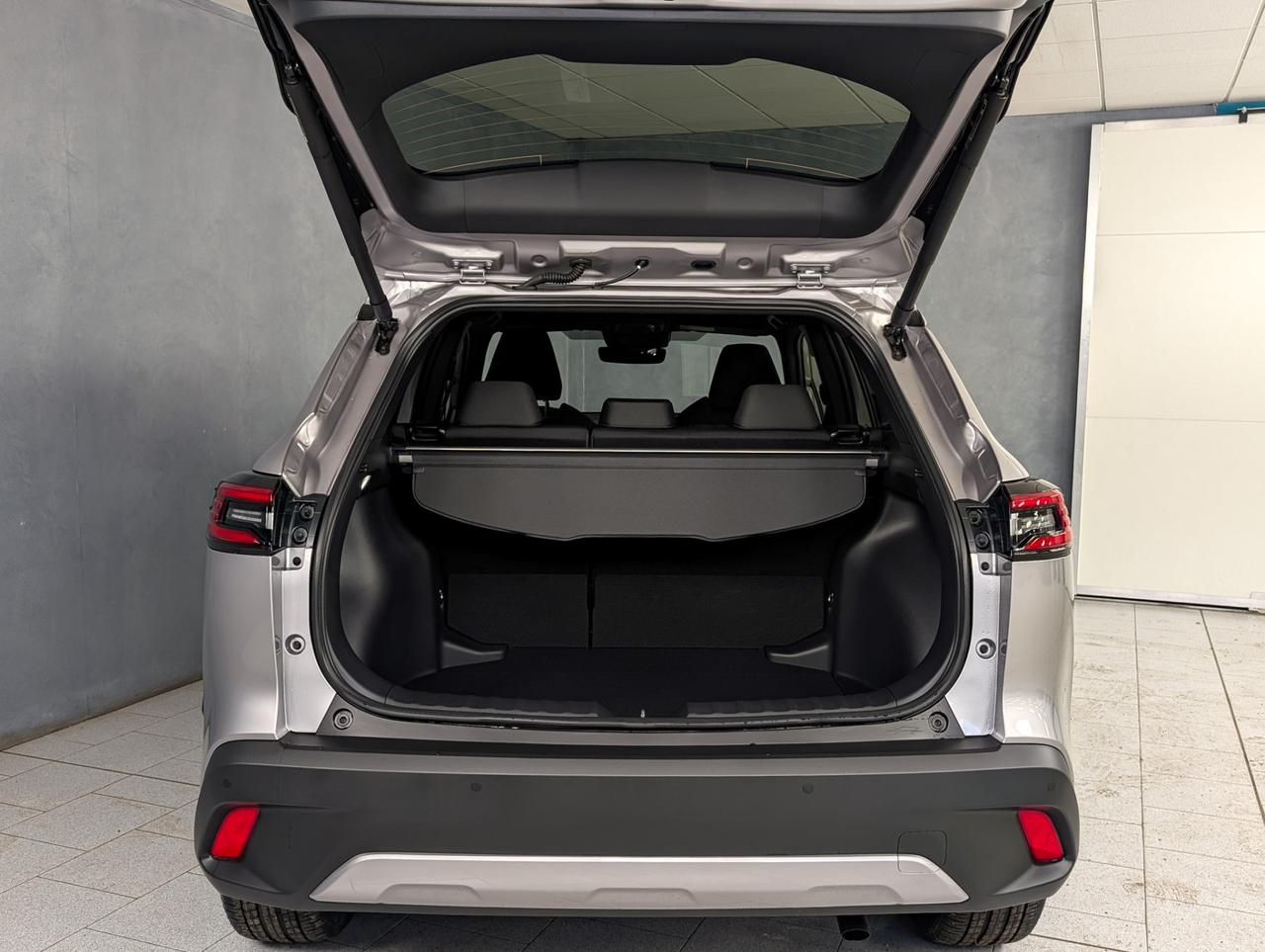 Toyota 1.8 Hybrid 140cv e-cvt Icon Style