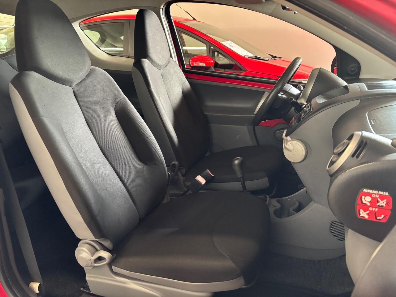 Toyota Aygo 1.0 BENZINA VVT-i OK NEOPATENTATI