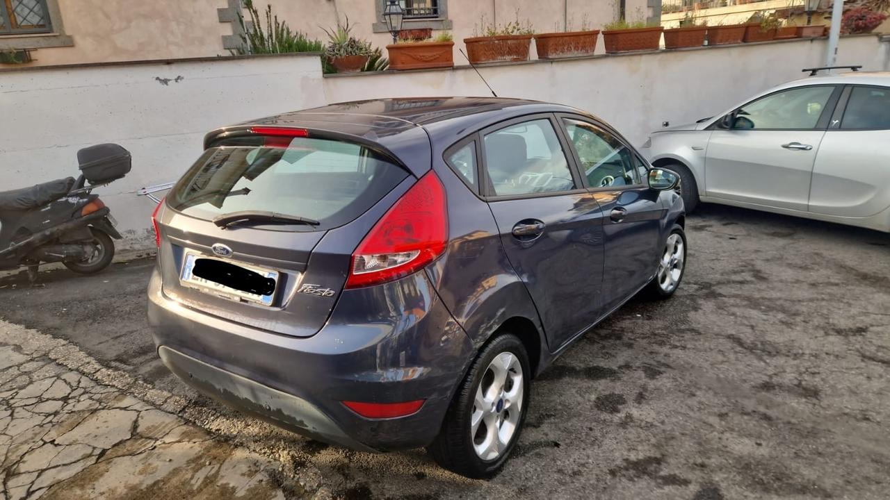 Ford Fiesta Ikon 1.4 16V 5p.Bz.- GPL Business