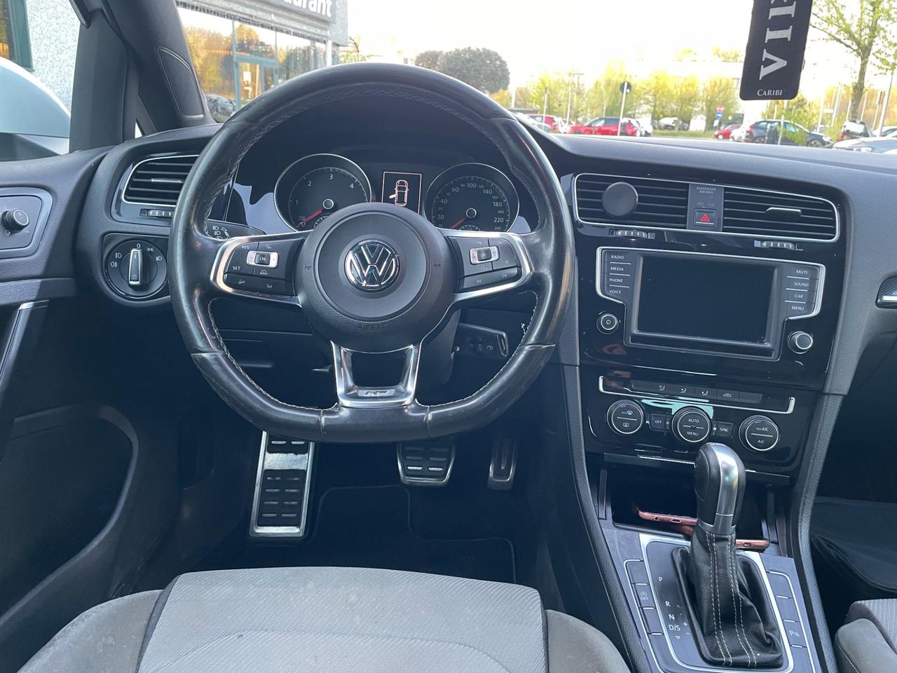 Volkswagen Golf 1.6 TDI 110 CV DSG 5p. R-line*Neopatentati*Cerchi*Euro 6*