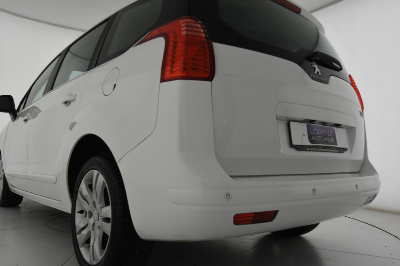 PEUGEOT 5008 1.6 hdi 8v Active 115cv COMMERCIANTI+7 POSTI