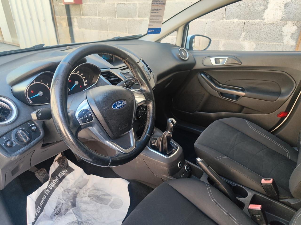 Ford Fiesta 1.4 5p. Bz.- GPL Titanium GPL APPENA RINNOVATO