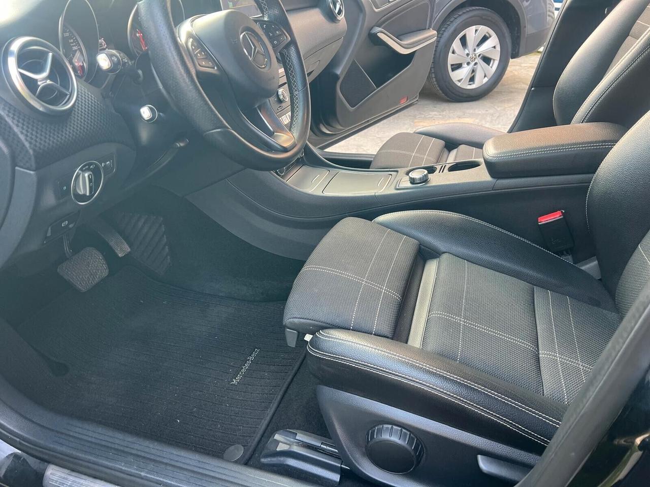 MB CLASSE A 180D AUTOM PREMIUM NEOP UNIPROP