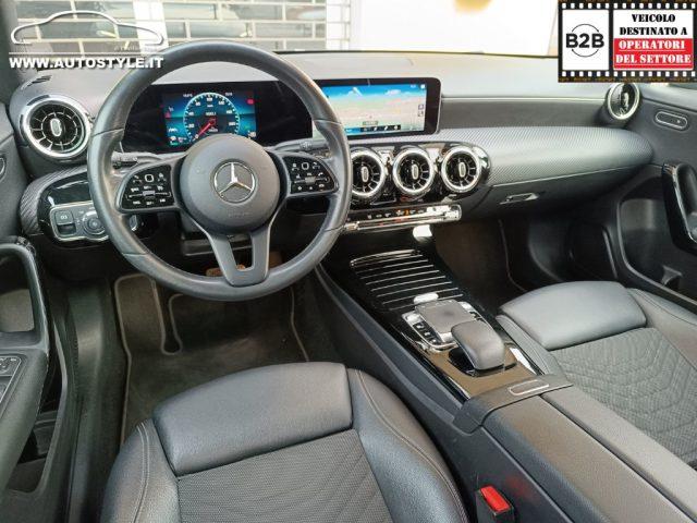 MERCEDES-BENZ A 180 d Automatic Business