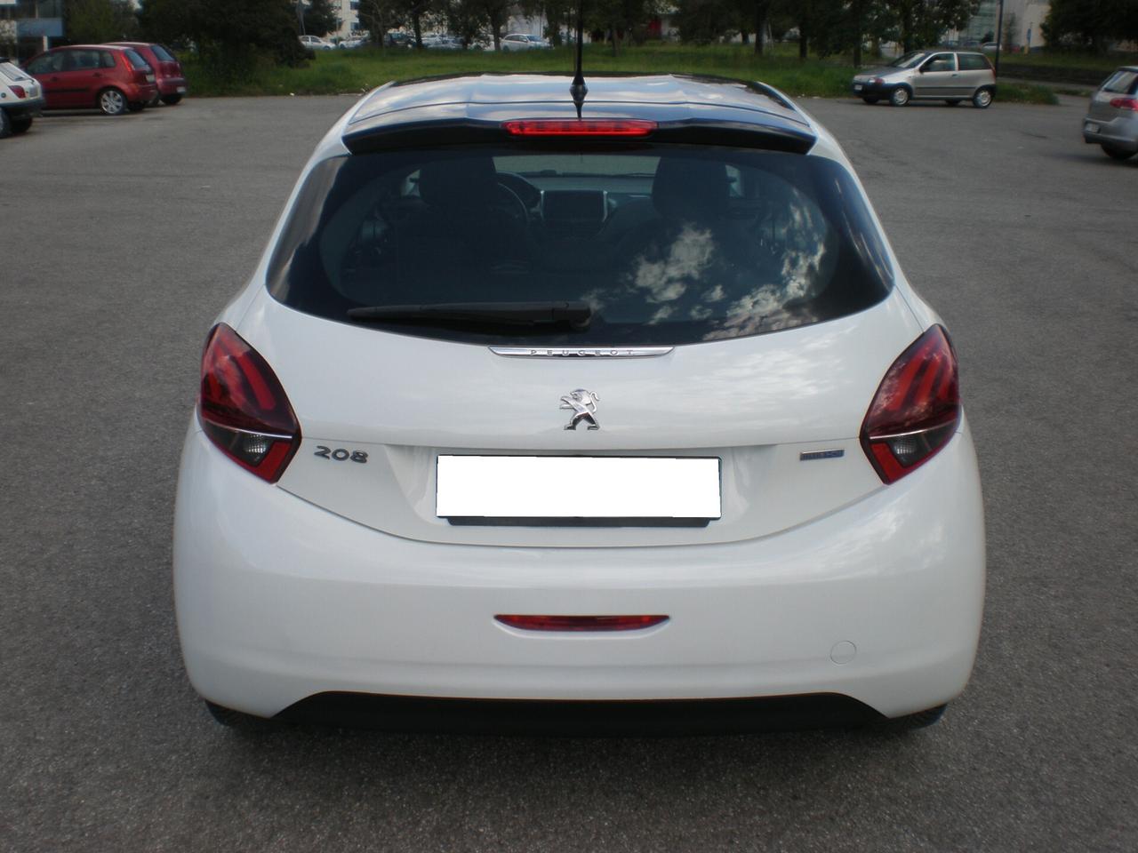 Peugeot 208 1.6 td restyling, bella