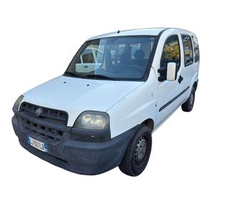 Fiat Doblo 1.9 diesel cat Cargo Combi Autocarro 5 posti SX tassa ridotta
