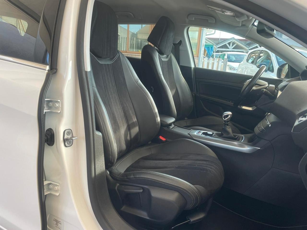 Peugeot 308 BlueHDi 120 S&S SW Allure