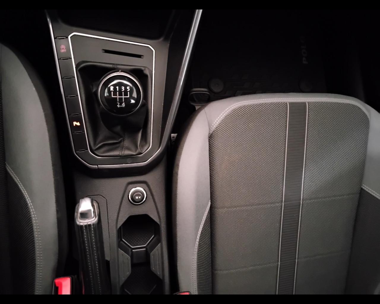 VOLKSWAGEN Polo VI 2017 - Polo 5p 1.0 tsi Highline 95cv