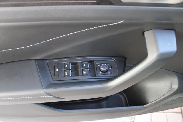 VOLKSWAGEN T-Roc 2.0TDI DSG 4MOTION Style BLACK-IQ