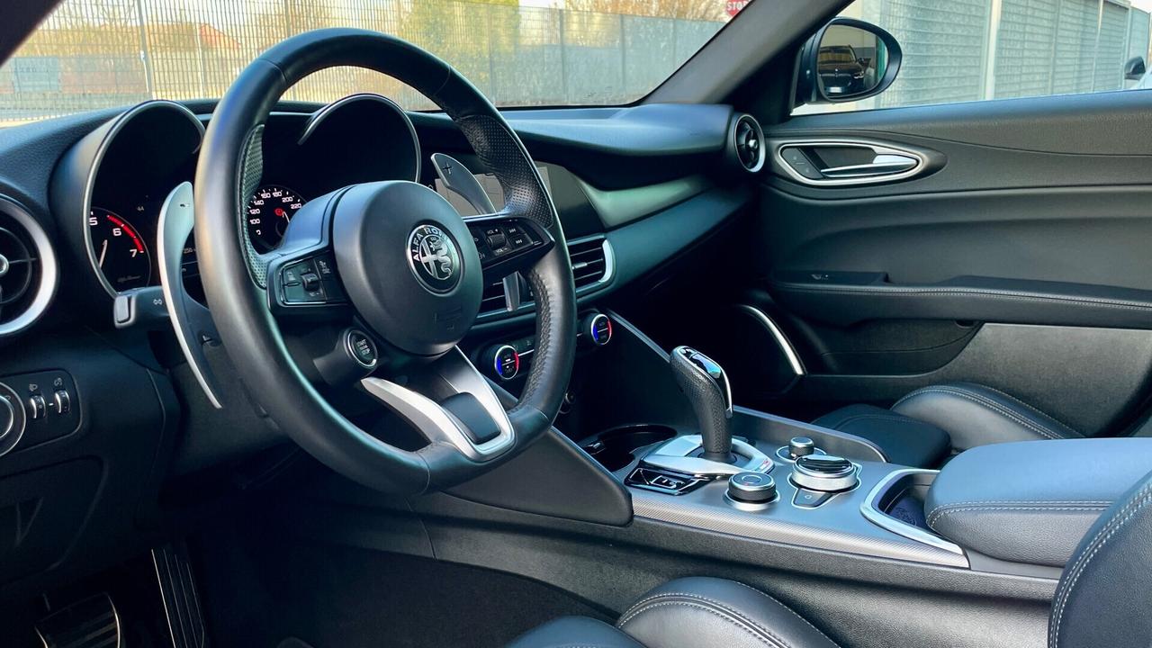 ALFA ROMEO GIULIA 2.0 TURBO VELOCE AT8 Q4 280CV - FULL LED, PELLE, SEDILI RISCALDATI