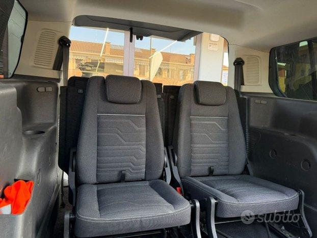 FORD Tourneo Connect 7 POSTI AUTOMATICO