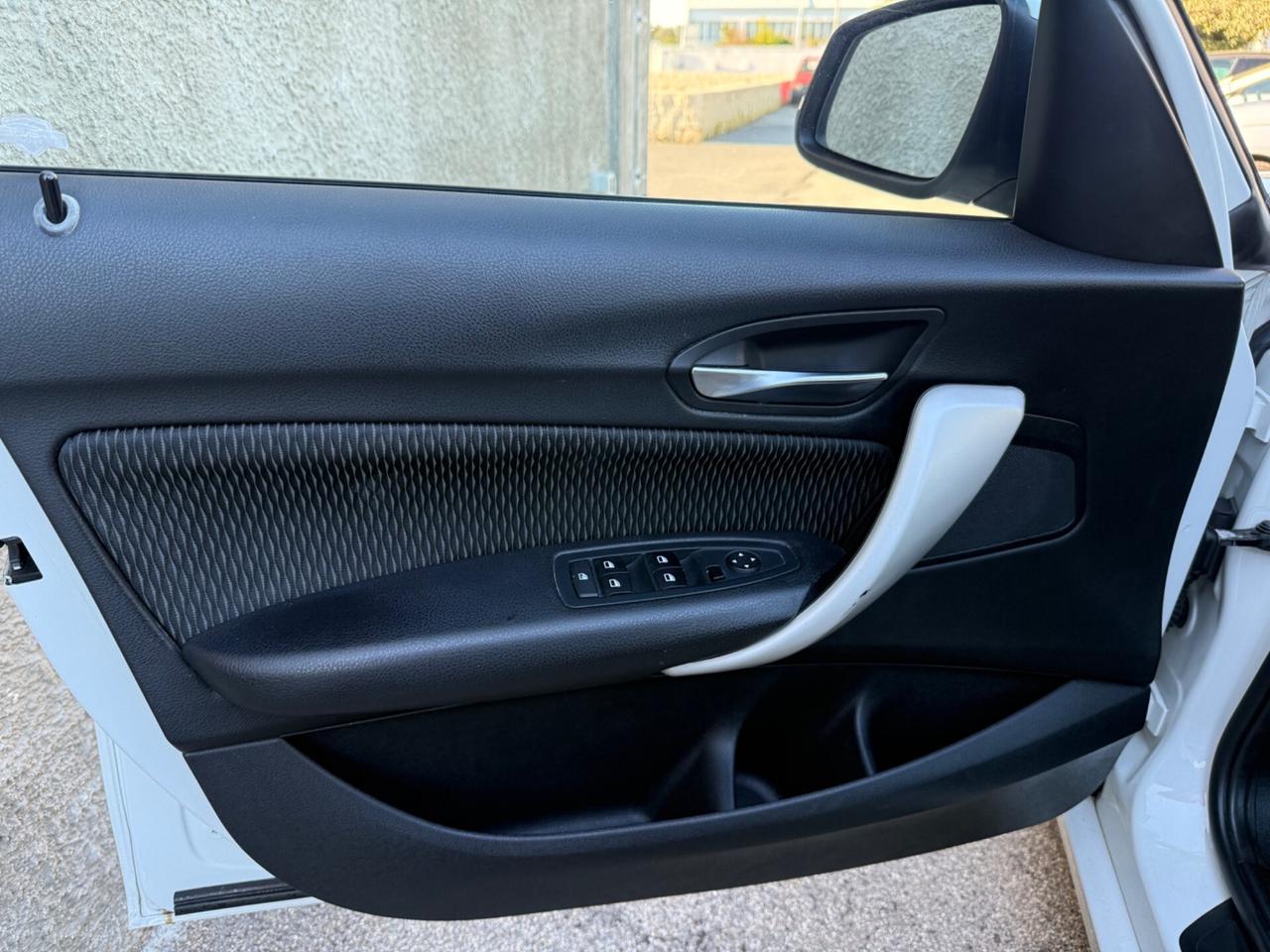 Bmw 118d 5p. Sport,Climatronic bizona,Xeno+Led,cerchi in lega,sensori di parcheggio,ecc.