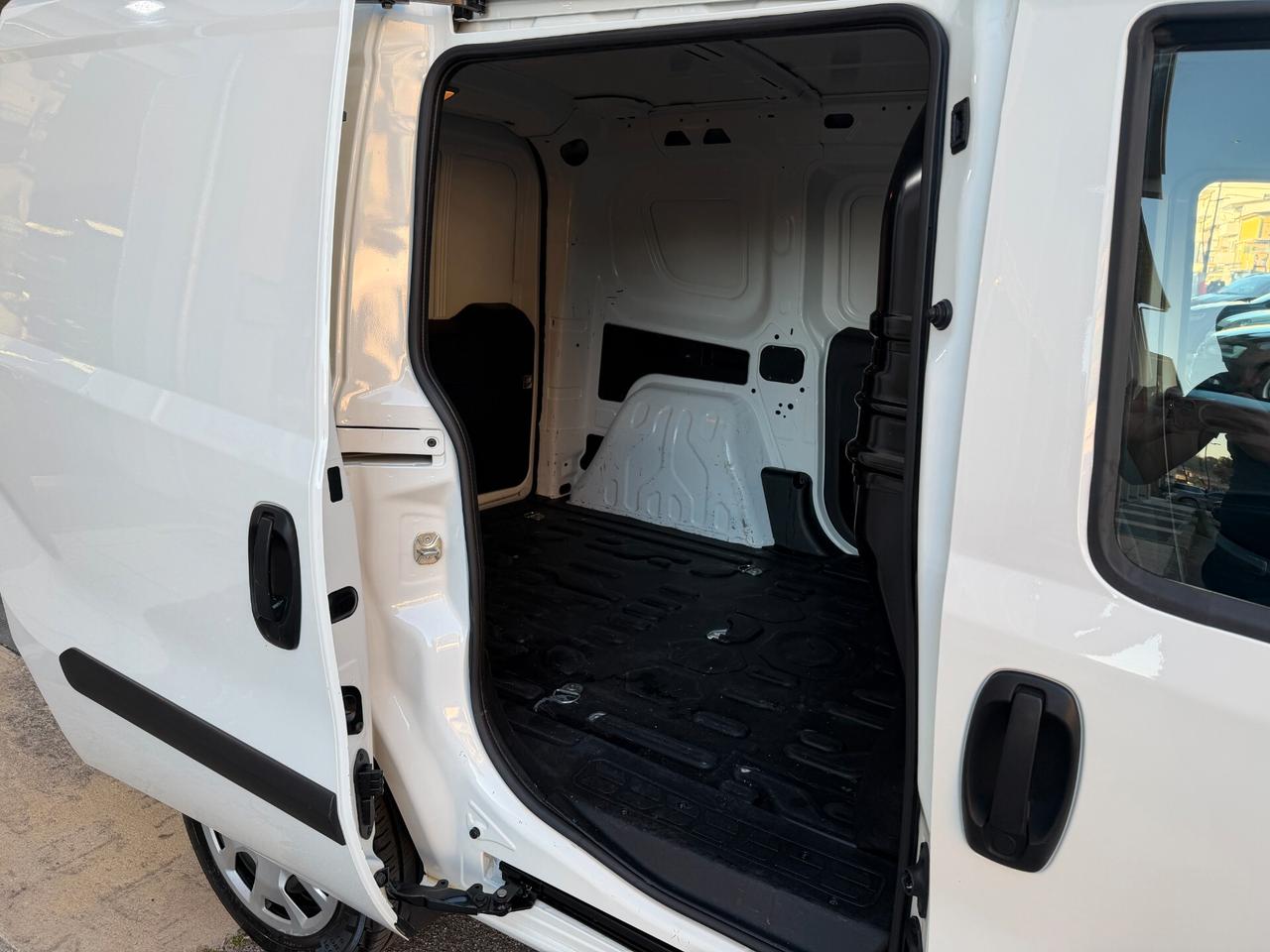 Fiat Doblo 3 POSTI 1.6 MJT 90CV S&S PC-TN Cargo