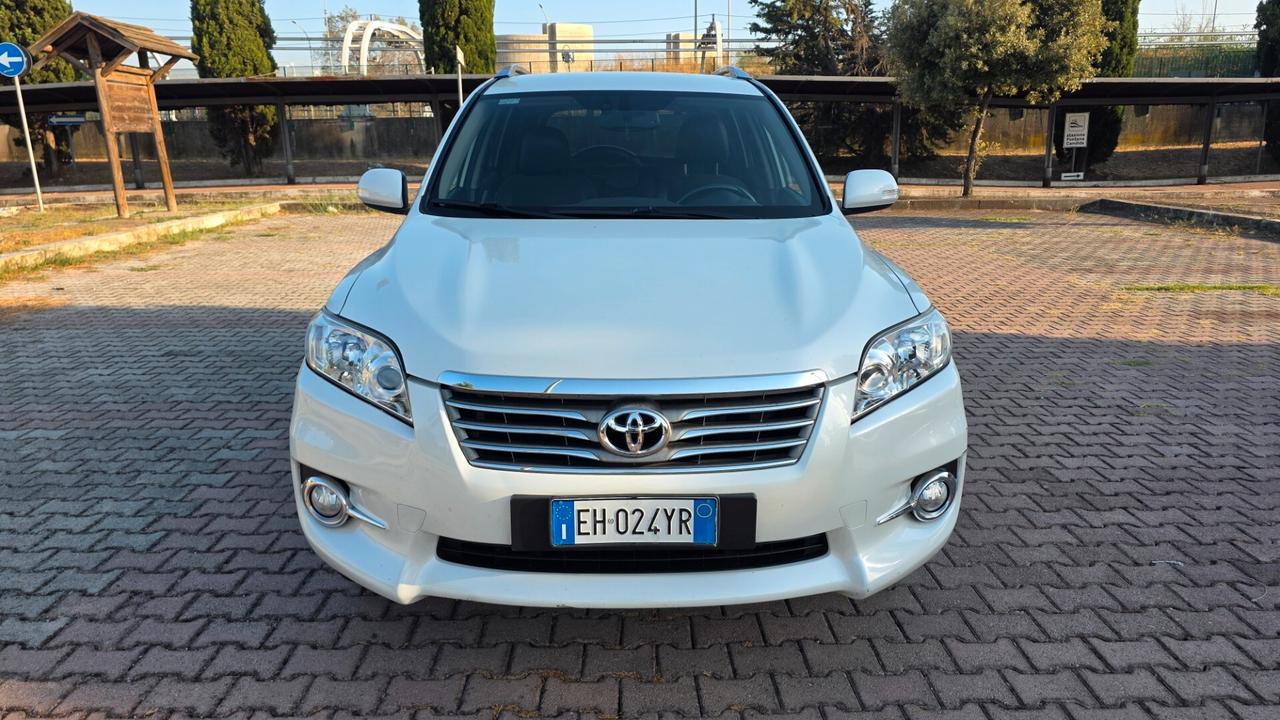 Toyota RAV 4 RAV4 Crossover 2.2 D-4D 150 CV DPF Exclusive
