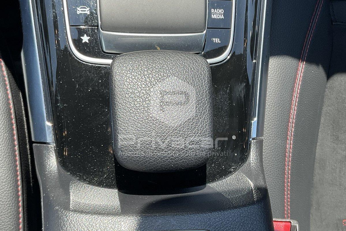 MERCEDES GLB 200 d Automatic Premium