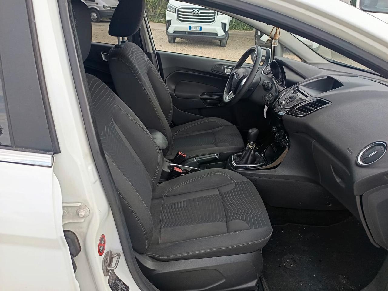 Ford Fiesta 2014 - 1.5 TDCi OK NEOP. LB AUTOMOBILI