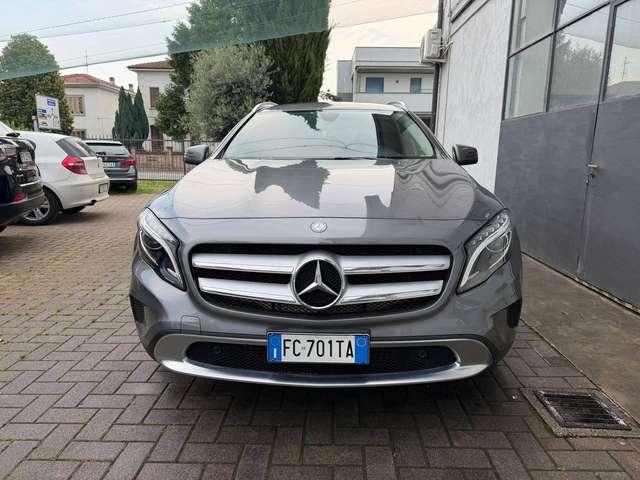 Mercedes-Benz GLA 180 GLA-X156 180d (cdi) Sport auto