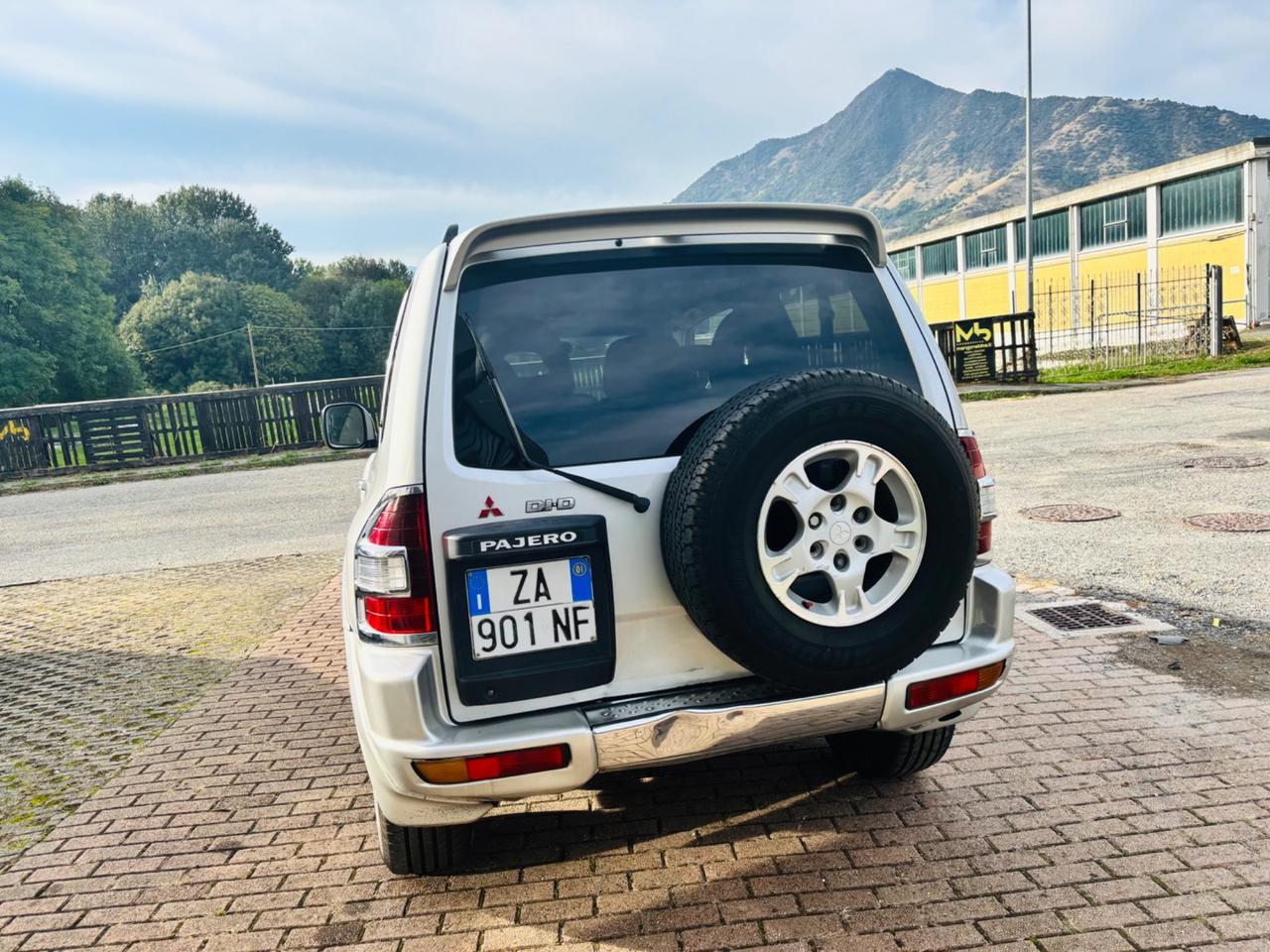 Mitsubishi Pajero 3.2 16V DI-D 3p. GLS