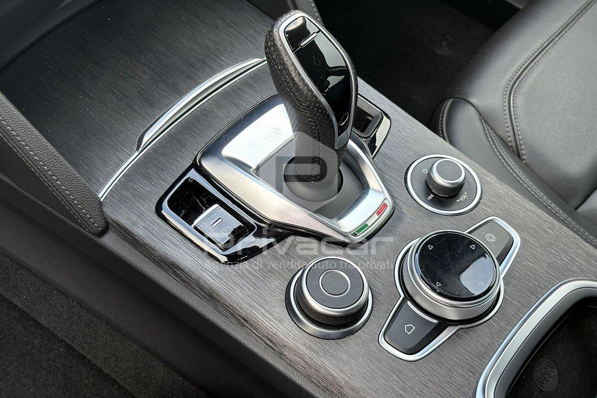 ALFA ROMEO Stelvio 2.2 Turbodiesel 190 CV AT8 RWD Executive