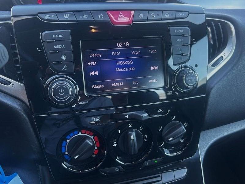 Lancia Ypsilon 1.0 FireFly 70 CV Hybrid Ecochic Gold S&S
