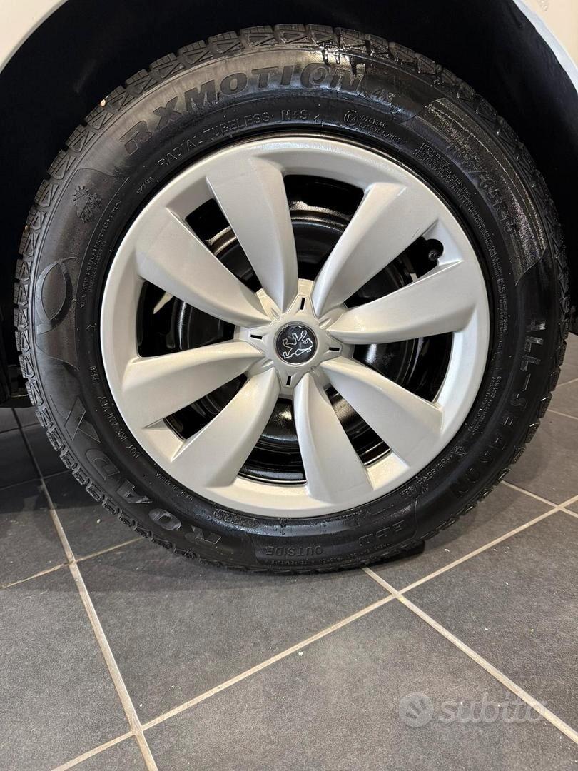 PEUGEOT 208 - 2014 - 117000 KM - BENZINA -NEOPATENTATI