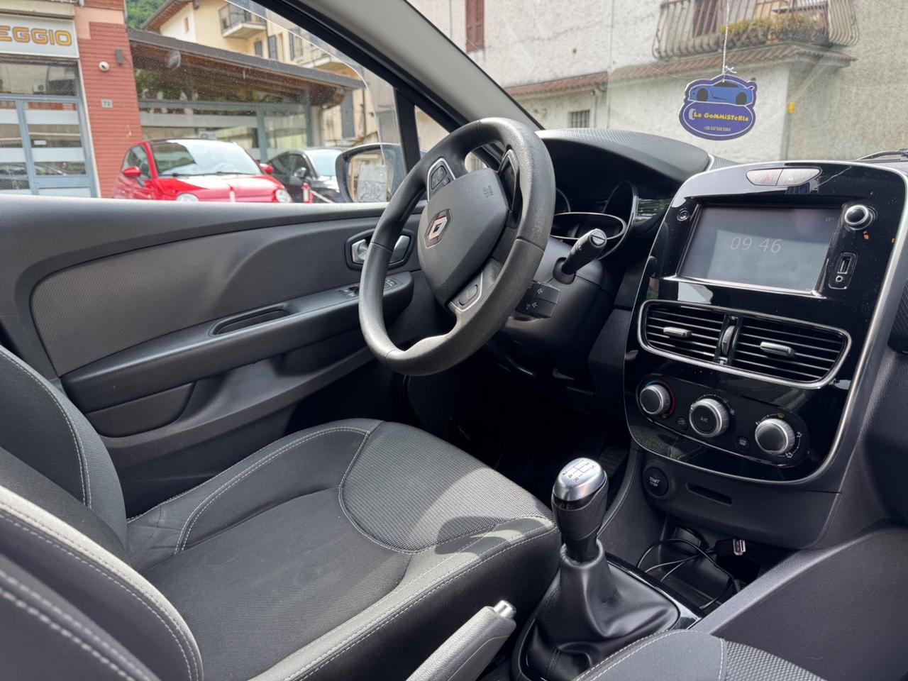 Renault Clio dCi 8V 75 CV Start&Stop 5 porte Energy Duel