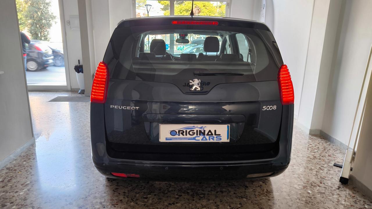 Peugeot 5008 1.6 HDi 112CV Active Mix