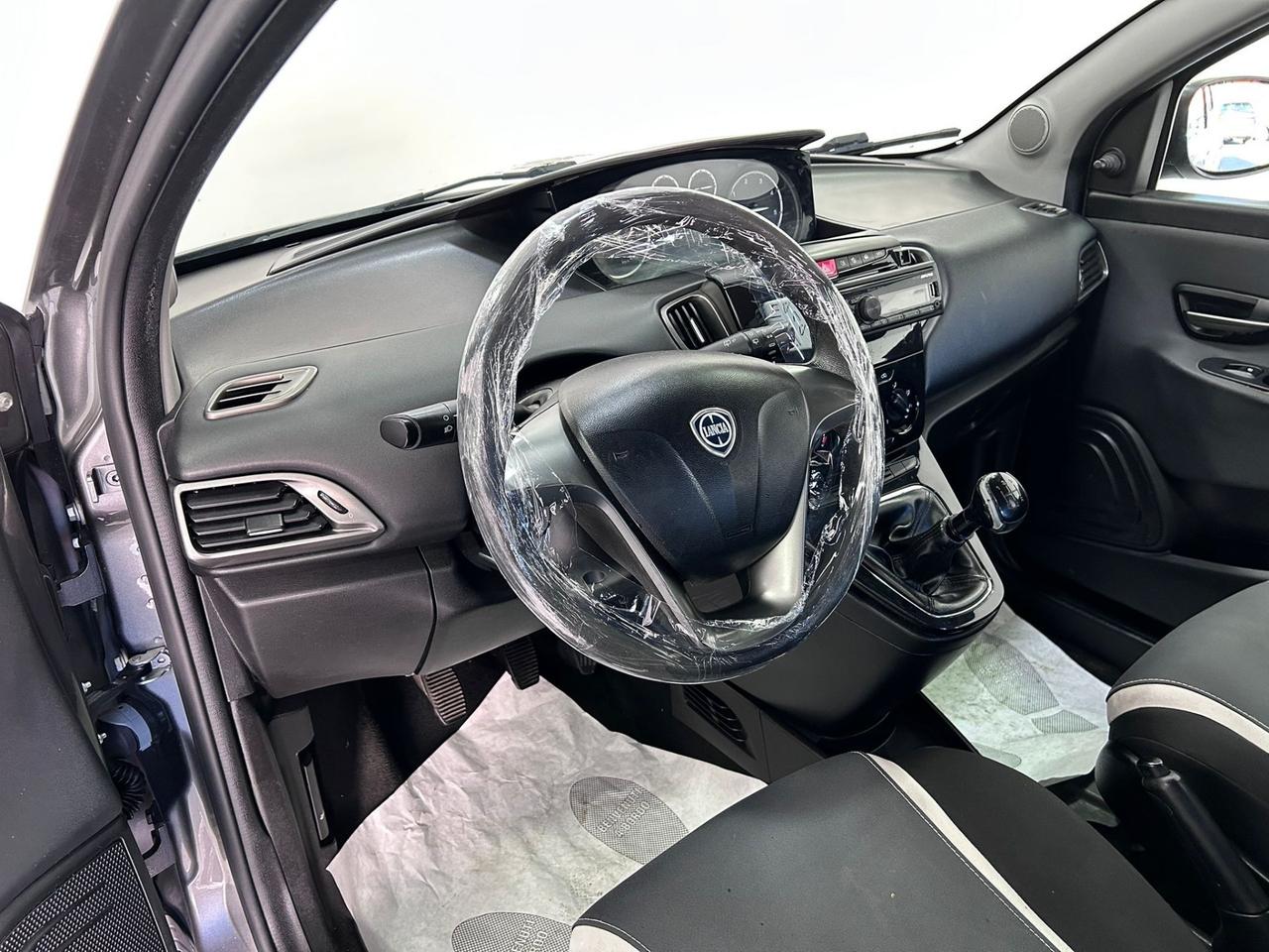 Lancia Ypsilon 1.3 MJT 16V 95 CV 5 porte -GARANTITA-2015