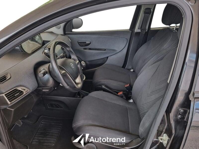 Lancia Ypsilon 1.0 FireFly 70 CV Hybrid Gold S&S