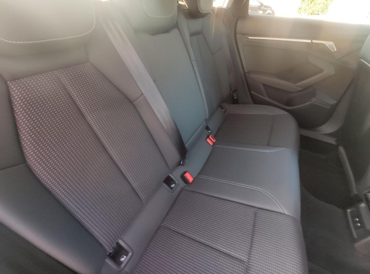 AUDI A3 SPB 35 TFSI mhev S line s-tronic!