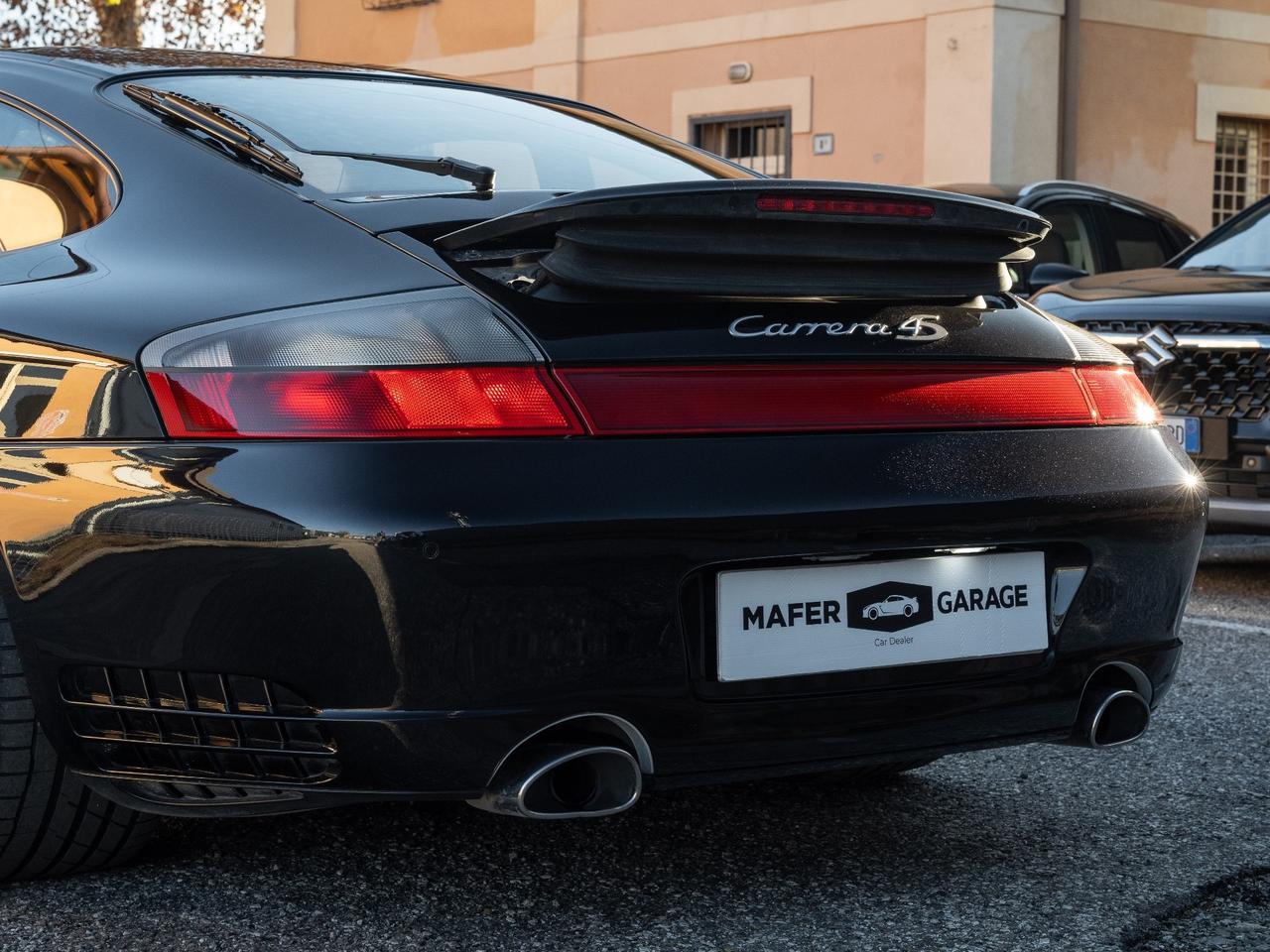 Porsche 911 Carrera 4S cat Coupé