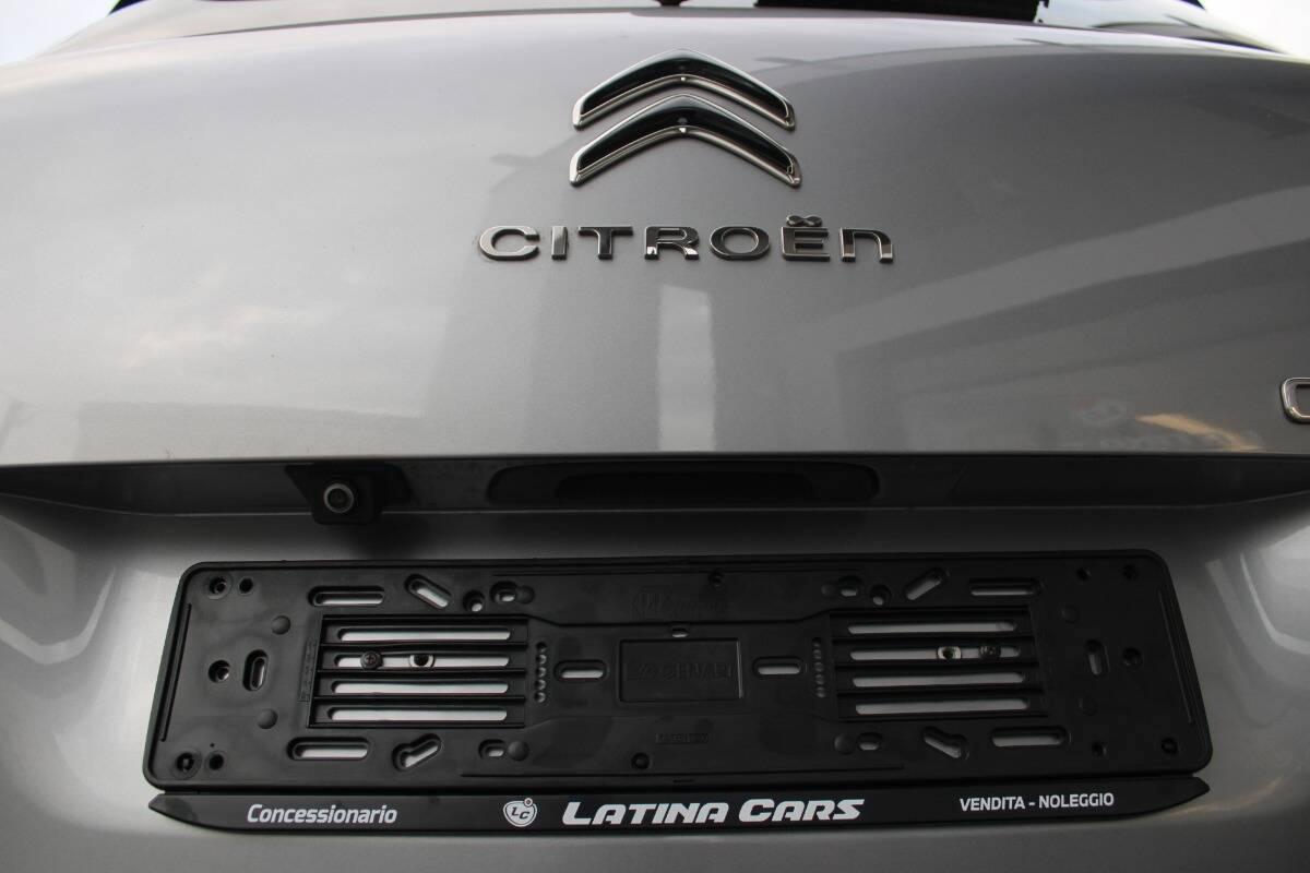 Citroen C3 Aircross 1.2 puretech Shine Pack s&s 110cv con CarPlay