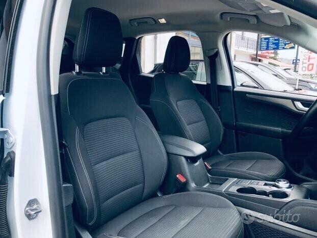 Ford Kuga 1.5 120CV AUTOM- NAVI-TELECAM-TITANIUM