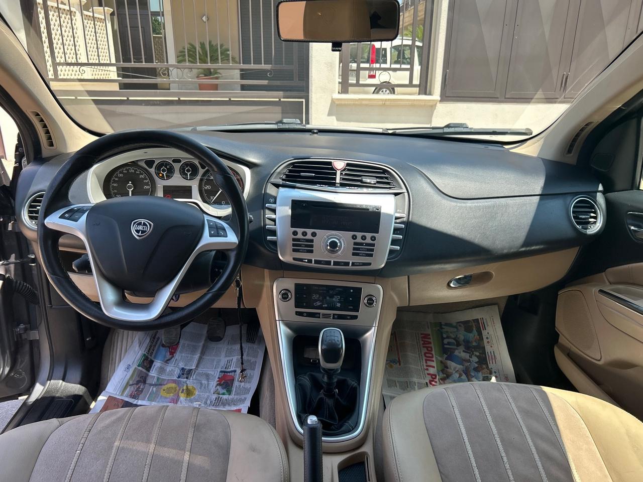 Lancia Delta 1.6 MJT DPF Gold