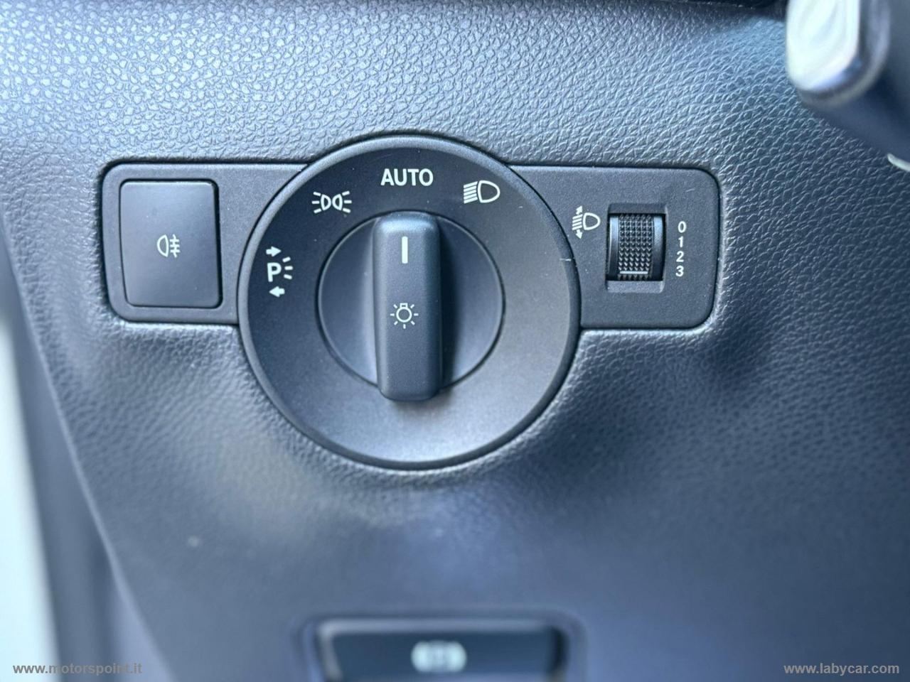 MERCEDES-BENZ B 180 d Automatic Business