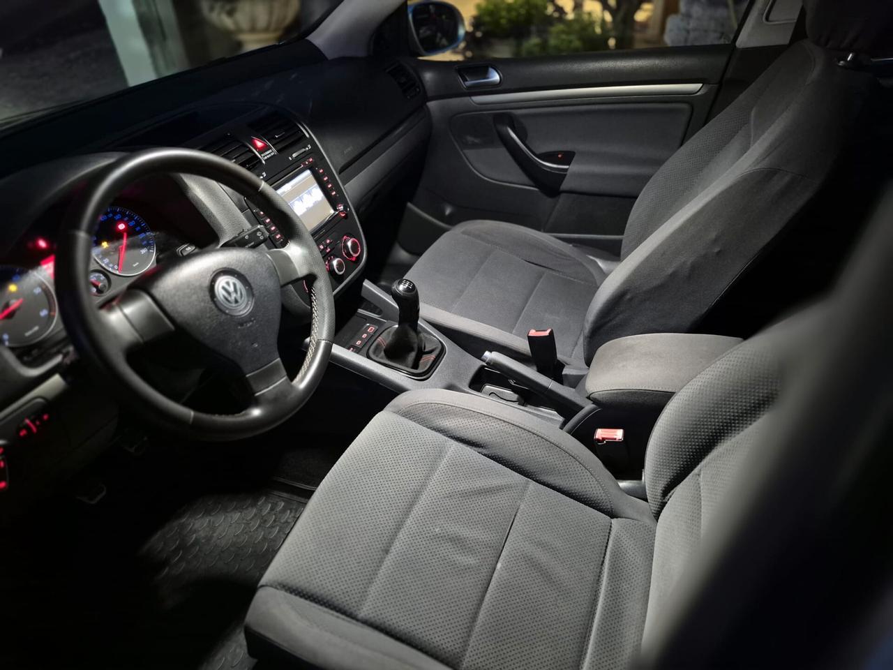 Volkswagen Golf 1.9 TDI DPF 5p. 5m. GT Sport