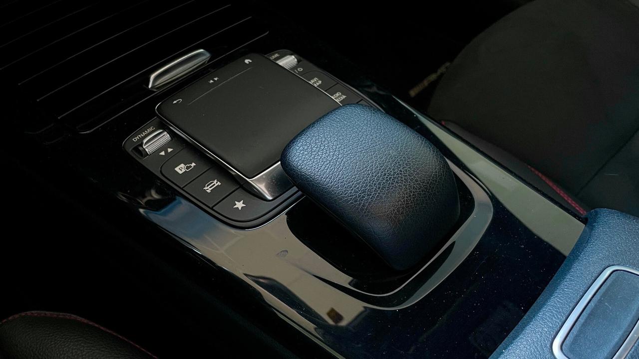 MERCEDES-BENZ CLA 2.0 SHOOTING BRAKE BUSINESS 116 CV - FULL LED, VIRTUAL COCKPIT, NEOPATENTATI