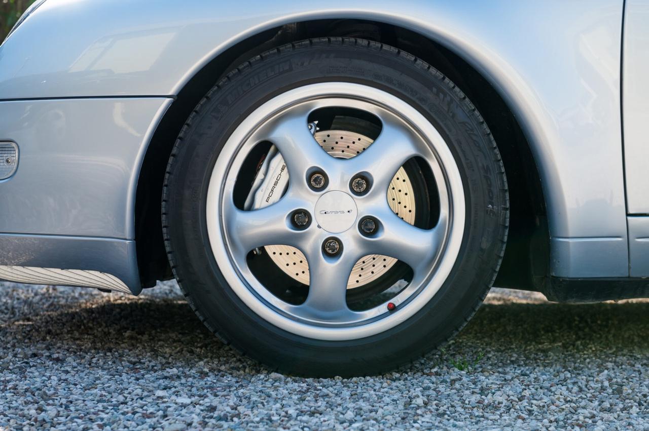 Porsche 993 Carrera 4 cat Cabriolet