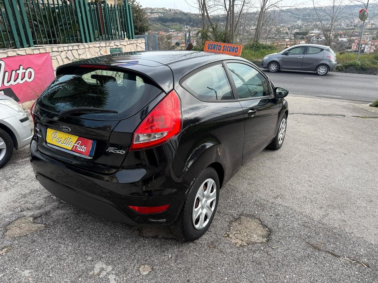 Ford Fiesta 1.4 TDCi 68CV 3 porte Titanium