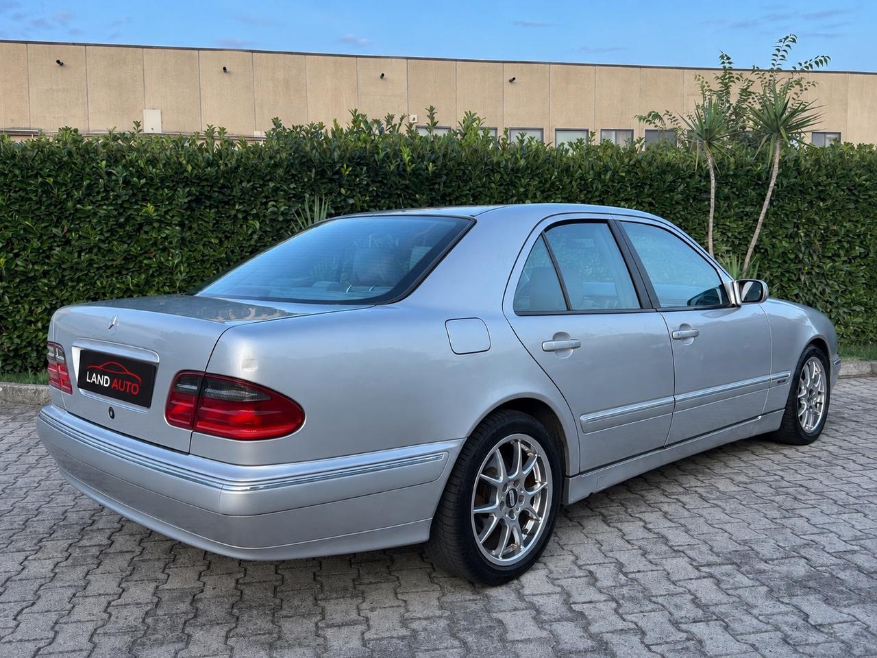 Mercedes-benz E 270 CDI Avantgarde