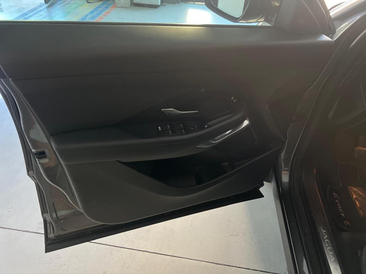 Jaguar E-Pace 2.0D 150 CV R-Dynamic