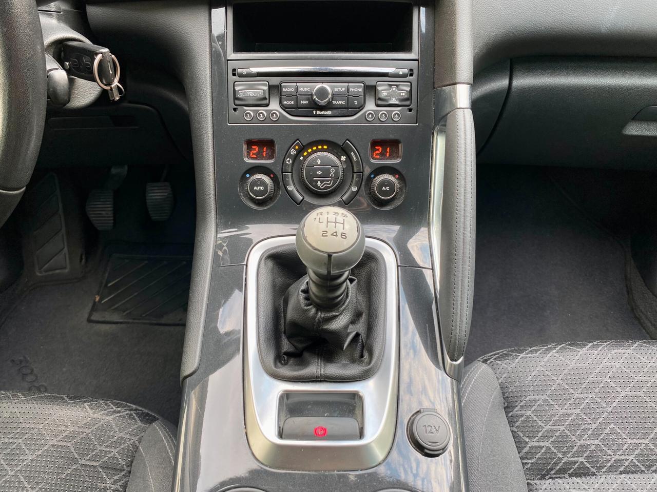 Peugeot 3008 1.6 bluehdi Active s 120cv E6 UNICO PROPRIETARIO