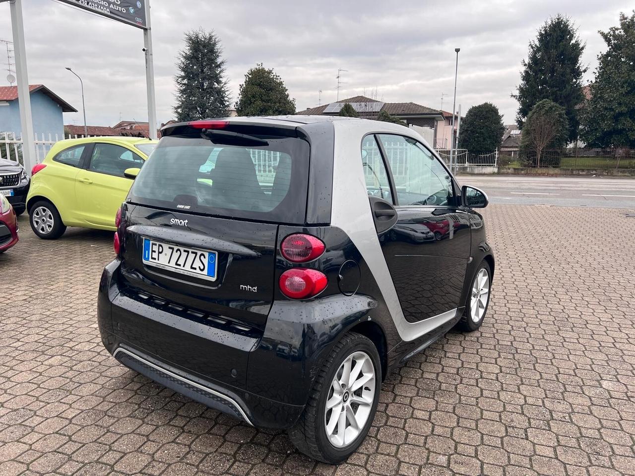 Smart ForTwo 1000 52 kW MHD coupé passion