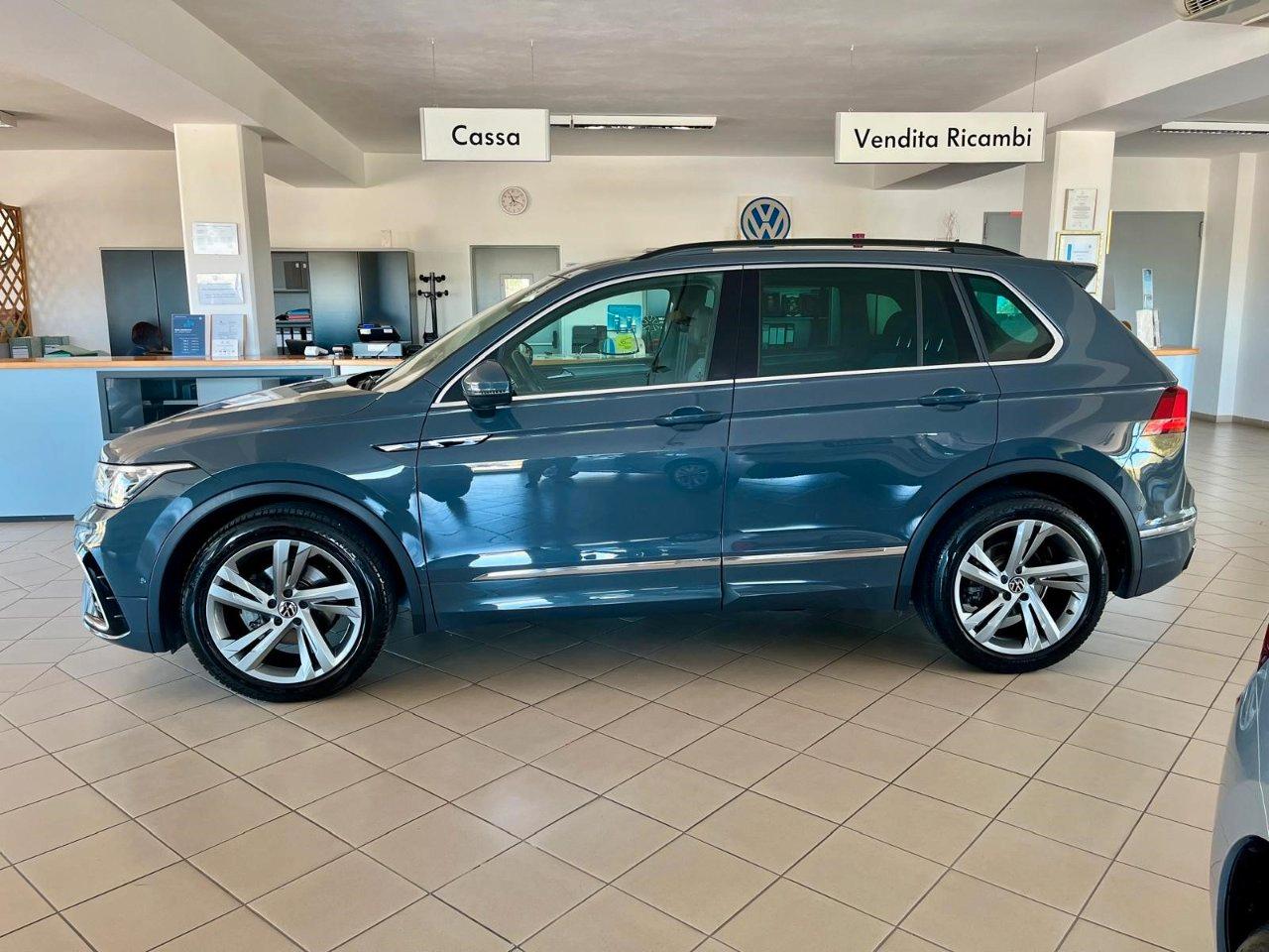 Volkswagen Tiguan 2.0 tdi R-Line 150cv dsg